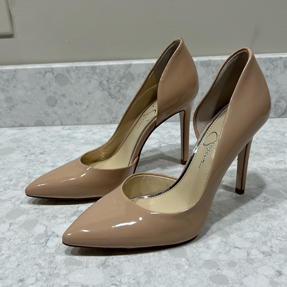 Nude Jessica Simpson d’Orsay heels. New without tags. Size 6.